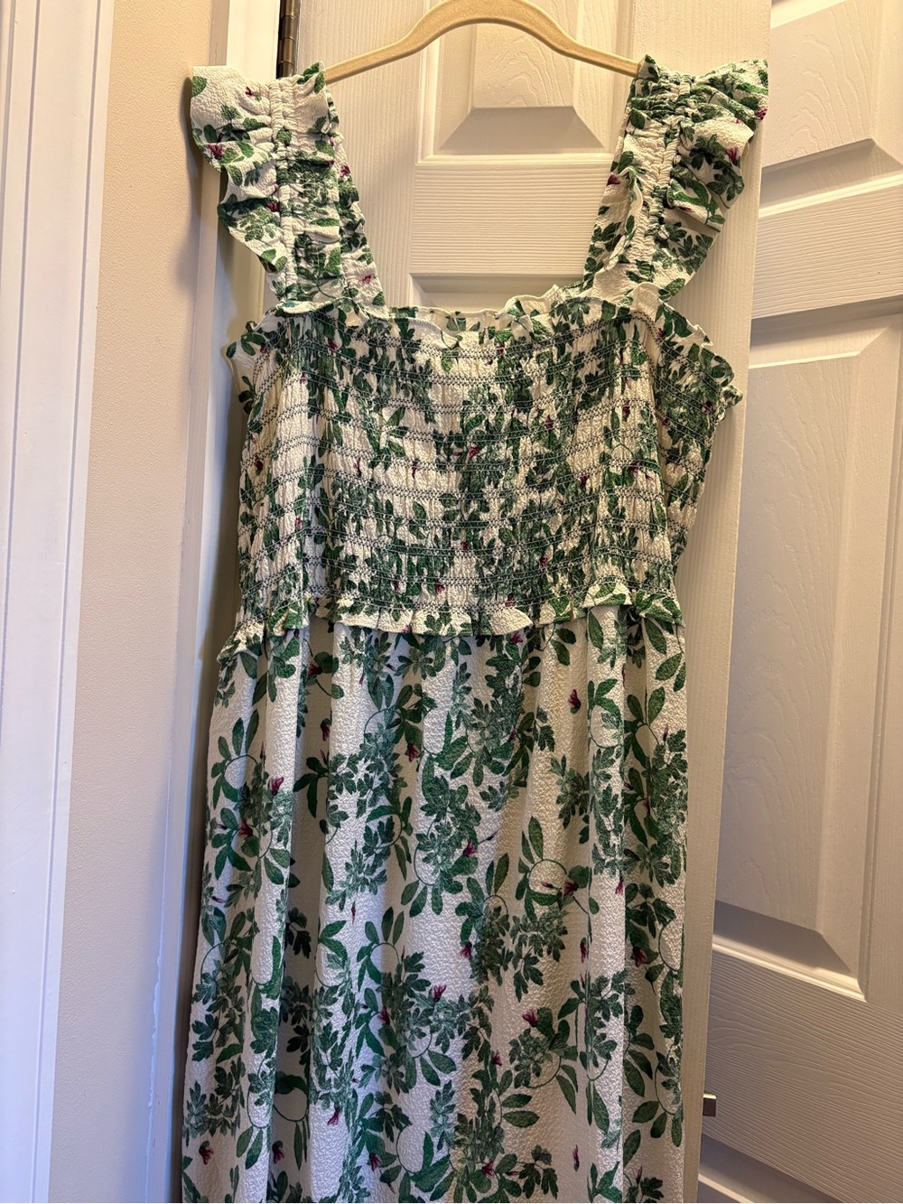 Max Studio Green Leaf Print Maxi Dress